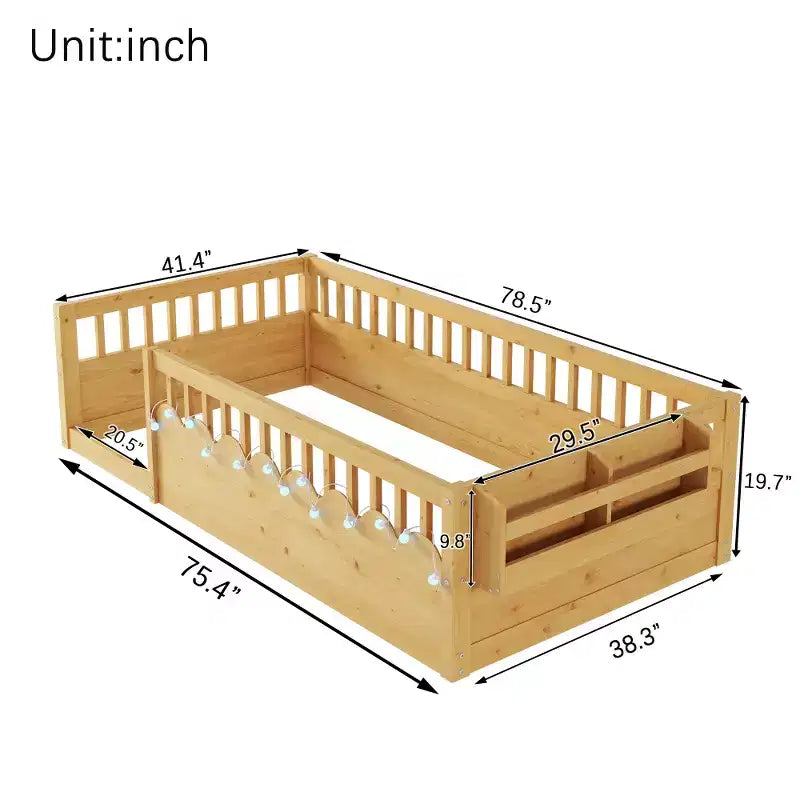 Cadre de lit en bois naturel avec barrières hautes, lumière intégrée et étagère de rangement pour enfants