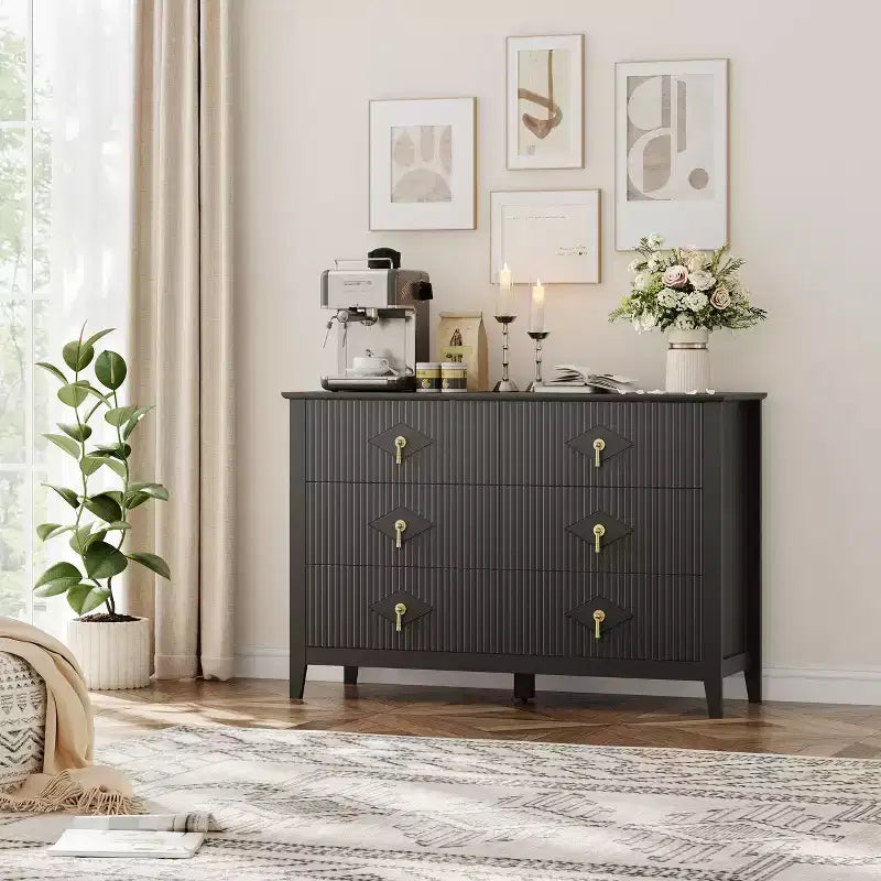 Commode cannelée à 6 tiroirs pour chambre à coucher, commode moderne de 137 cm de large avec poignées en métal, organisateur de commode en bois