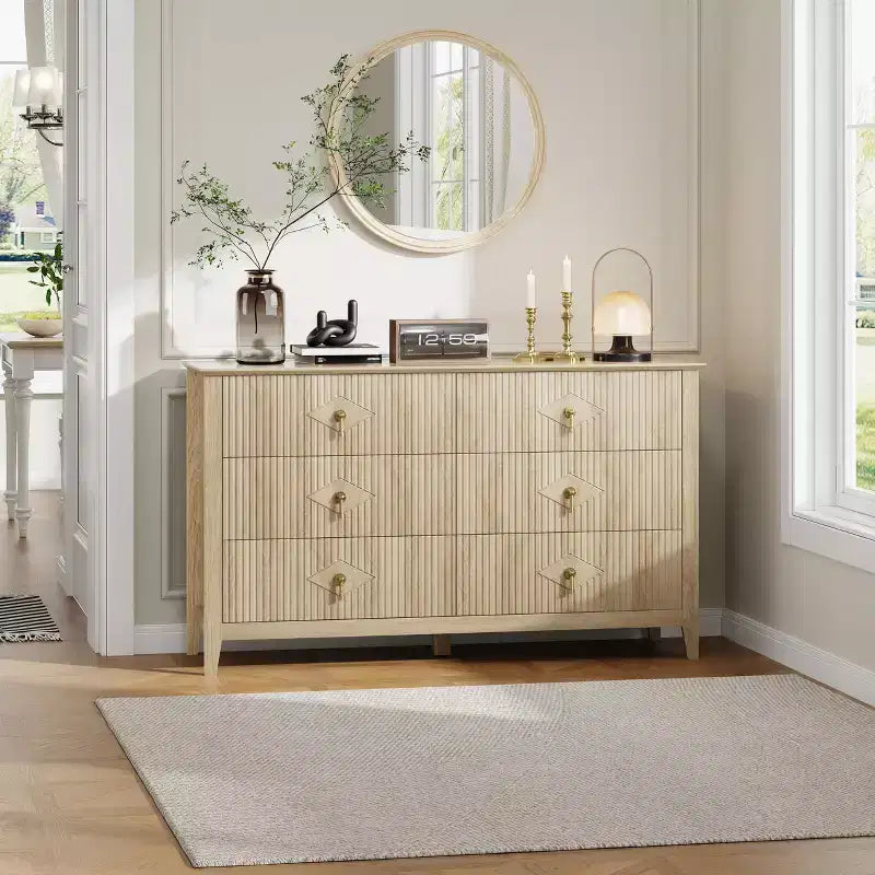 Commode cannelée à 6 tiroirs pour chambre à coucher, commode moderne de 137 cm de large avec poignées en métal, organisateur de commode en bois